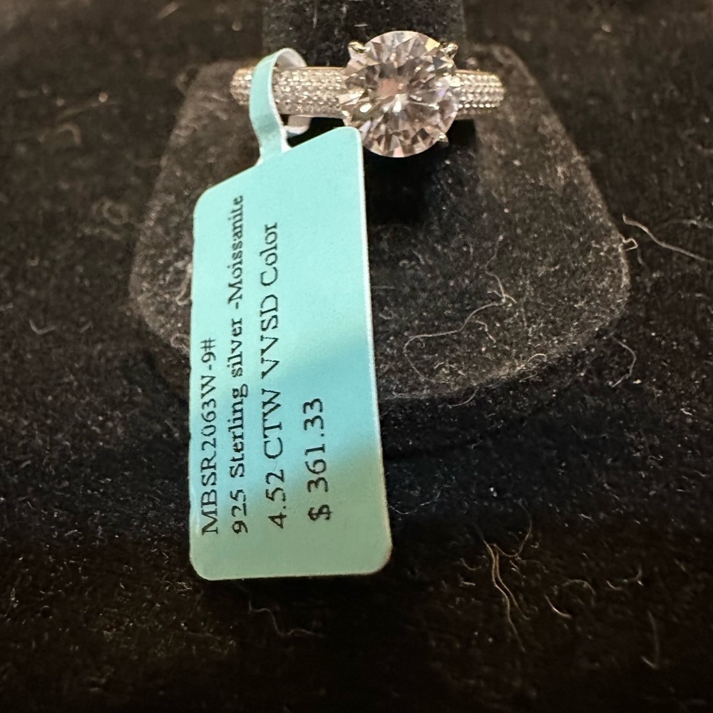 Moissanite Engagement Ring 4.25 CTW Solitaire Accents Size 9.5 - Picture 2 of 7